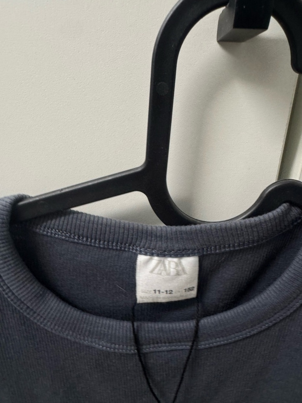 Zara Gray Ribbed Crop Tee - Picture 2 of 2